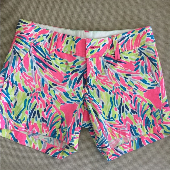 Lilly Pulitzer Callahan Shorts - Picture 9 of 12